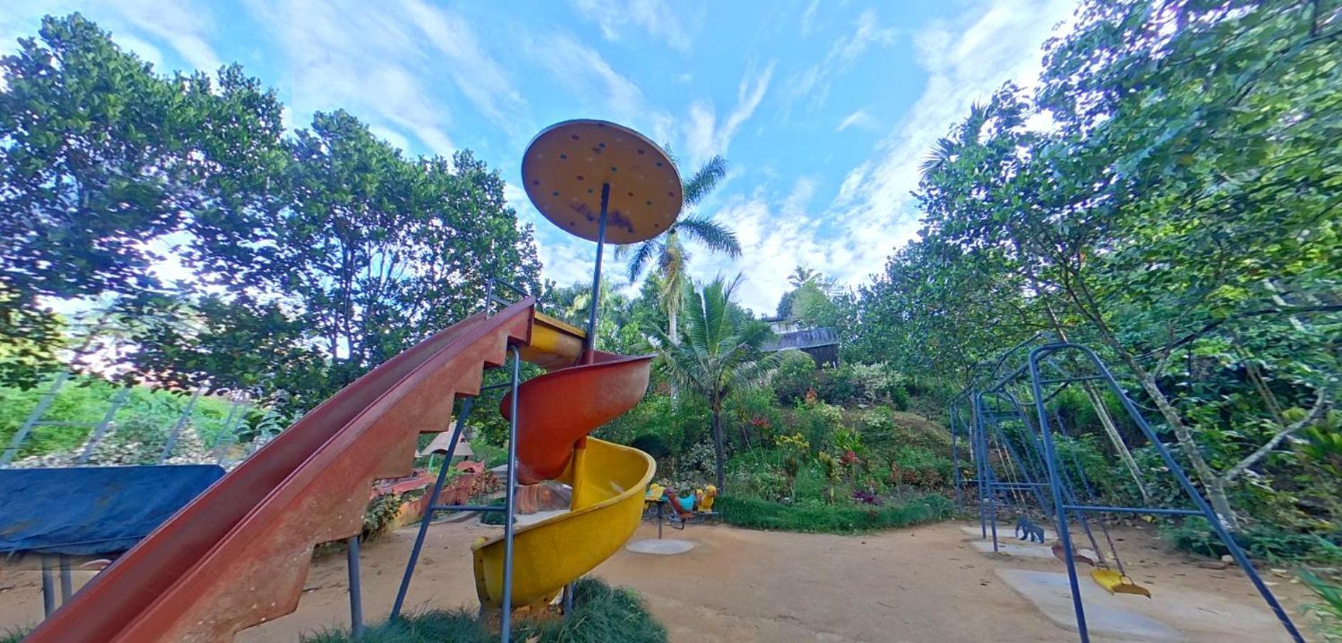Wayanad Royal Stream Bed and Breakfast Kalpetta Exteriör bild